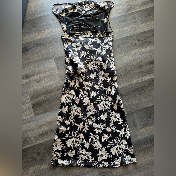 M^BLE Satin Summer Midi Dress NWT - Picture 10 of 13